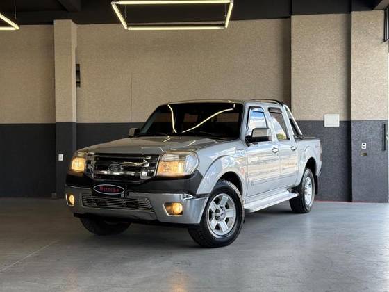 FORD RANGER 3.0 XLT 4X2 CD 16V TURBO ELETRONIC DIESEL 4P MANUAL FORD RANGER 3.0 XLT 4X2 CD 16V TURBO ELETRONIC DIESEL 4P MANUAL